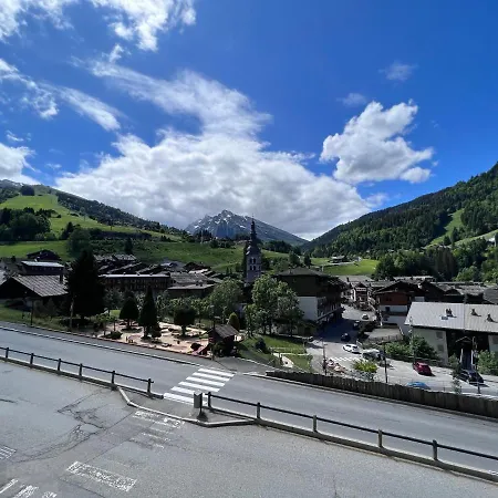 Crystal 14 - Centre Village Apartment La Clusaz